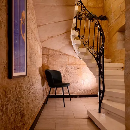 Boutique Private Hot Tub & Cinema