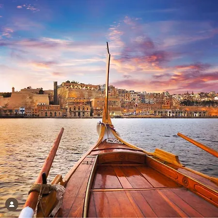 28k Lux Jacuzzi & Cinema Dom wakacyjny Birgu
