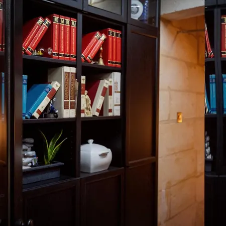 Nyaraló Boutique Private Hot Tub & Cinema *