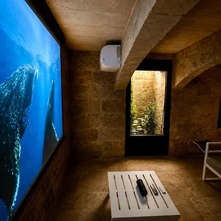 Dom wakacyjny Boutique Private Hot Tub & Cinema